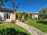 Villa de plain pied de 143 m² avec jardin paysager à...