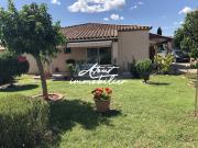 Villa de plain pied lumineuse et parfaitement entretenue...