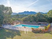 ROQUEBRUNE SUR ARGENS VILLA DE PLAIN PIED PISCINE VUE...
