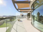 Villa De Prestige: 411 m2, vue mer panoramique, 300 m de...