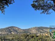 Villa De Type 8 Avec Piscine A Debordement Grand Terrain...