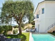 Villa d'Exception avec Piscine et Vue Mer à...