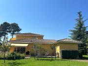 Villa D'exception De 210 M² – Grand Terrain Arboré –...