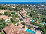 VILLA D'EXCEPTION DE 285M² VUE MER À VENDRE À...