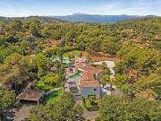 Villa d'exception en pleine nature, entre vignes et...