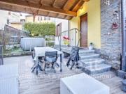 Villa di 100 m con 3 locali e box auto doppio in vendita...