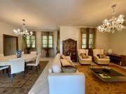 VILLA di 17 vani e di 233 mq PIETRASANTA Marina di...