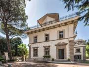 Villa di 2000 mq in vendita Via Saverio Mercadante,...