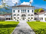 Villa di 2500 mq in vendita Belluno, Veneto