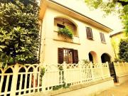 Villa di 250 mq in vendita Viale Alcide De Gasperi,...