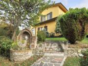 Villa di 303 m con 5 locali in vendita a Monte San Pietro