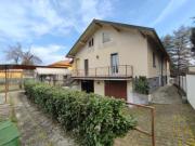 Villa di 350 m con più di 5 locali e box auto doppio in...