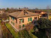 Villa di 350 mq in vendita Reggio Emilia, Emilia Romagna