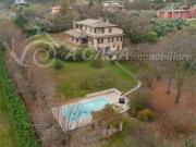 Villa di 350 mq in vendita Via Dei Vignaiuoli, 9, Sala...