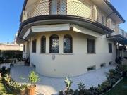 Villa di 375 mq in vendita Via Giosuè Carducci, 9,...