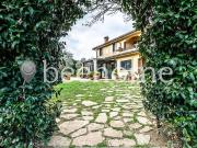 Villa di 500 mq in vendita Strada Cassia Sud, Viterbo, Lazio