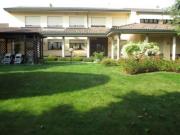 Villa di 600 m con più di 5 locali e box auto doppio in...