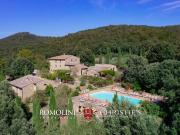 Villa di 785 mq in vendita Casole d'Elsa, Italia