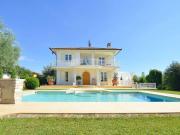 Villa di lusso a pochi passi da Forte dei Marmi 320m²...