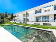 Villa, El Paraiso 1034m² El Paraiso