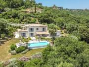 Villa élégante en parfait état domaine sécurisé