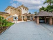 Villa, Elviria 483m² Elviria