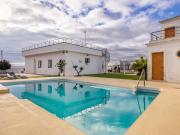 Villa en Alcala de Guadaira