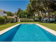 villa en Alquiler vacacional en Marbella. FYWY T125
