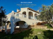 Villa en Denia zona San Nicolas, con vistas y gran potencial