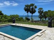 Villa en 'Freehold' en bord de mer – Rote...
