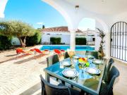 VILLA EN MIAMI PLATJA