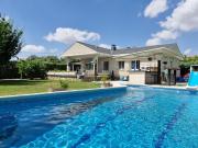 Villa en Villar del Olmo