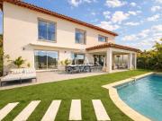 Villa en parfait état avec piscine chauffée