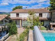 Villa en pierre piscine et gîte avec vue exceptionnelle