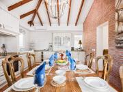 VILLA EN SITIO DE CALAHONDA