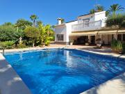 Villa en Valverde Alicante