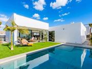Villa en venta a estrenar en La Manga del Mar Menor Murcia