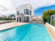 Villa en venta a estrenar en La Manga del Mar Menor Murcia