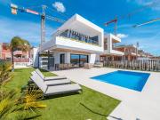 Villa en venta a estrenar en Torrevieja Alicante