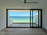 Villa en venta de 4 recámaras frente al mar en Telchac...