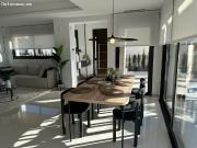 Villa en Venta en Almoradí, Alicante