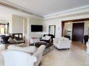 villa en Venta en Benahavis. ZFID T212