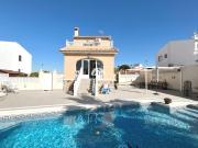 Villa en venta en Benijófar Alicante
