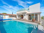 Villa en venta en Benijófar Alicante