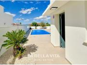 Villa en Venta en Benijófar, Alicante