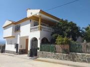 Villa en venta en Darro Granada