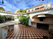 Villa en Venta en Denia, Alicante