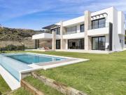 Villa en venta en Estepona Málaga