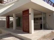 CASA EN VENTA CON 3 RECAMARAS Y ALBERCA EN CHICXULUB,...
