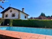 Villa en Venta en Legutiano, Álava